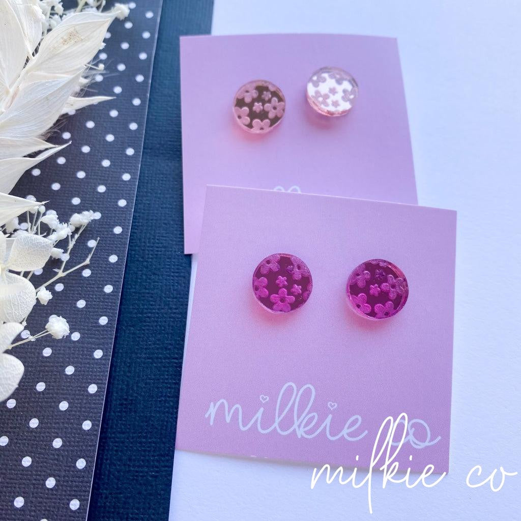 Engraved Daisy Studs